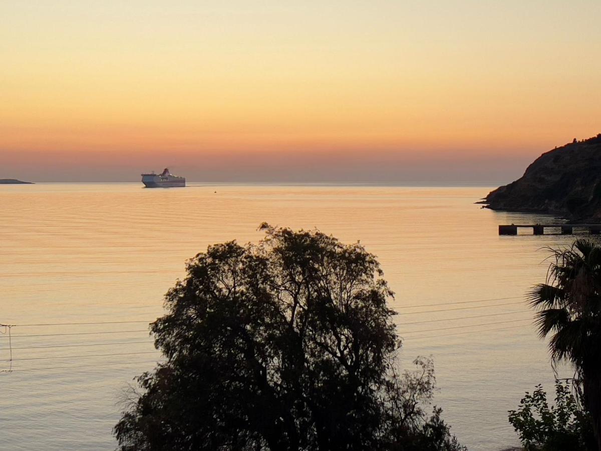 Vila Sirens Kalami Kalámion Exteriér fotografie